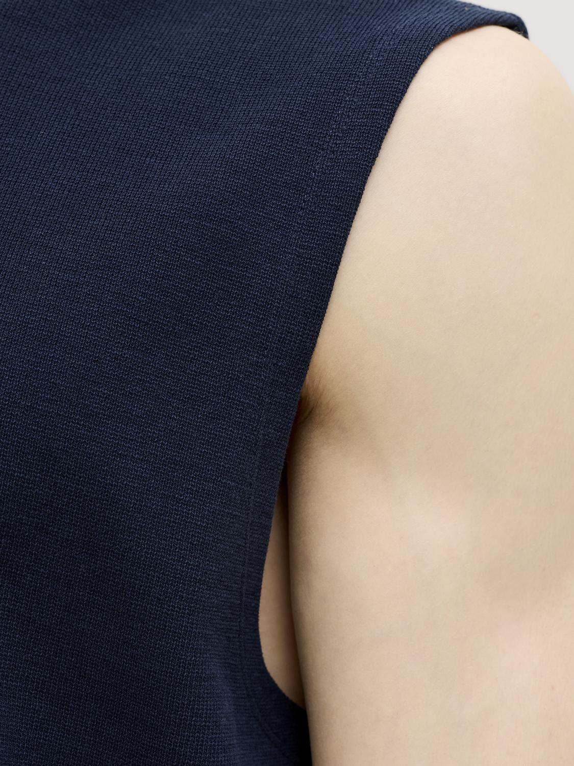 model_shot-detail